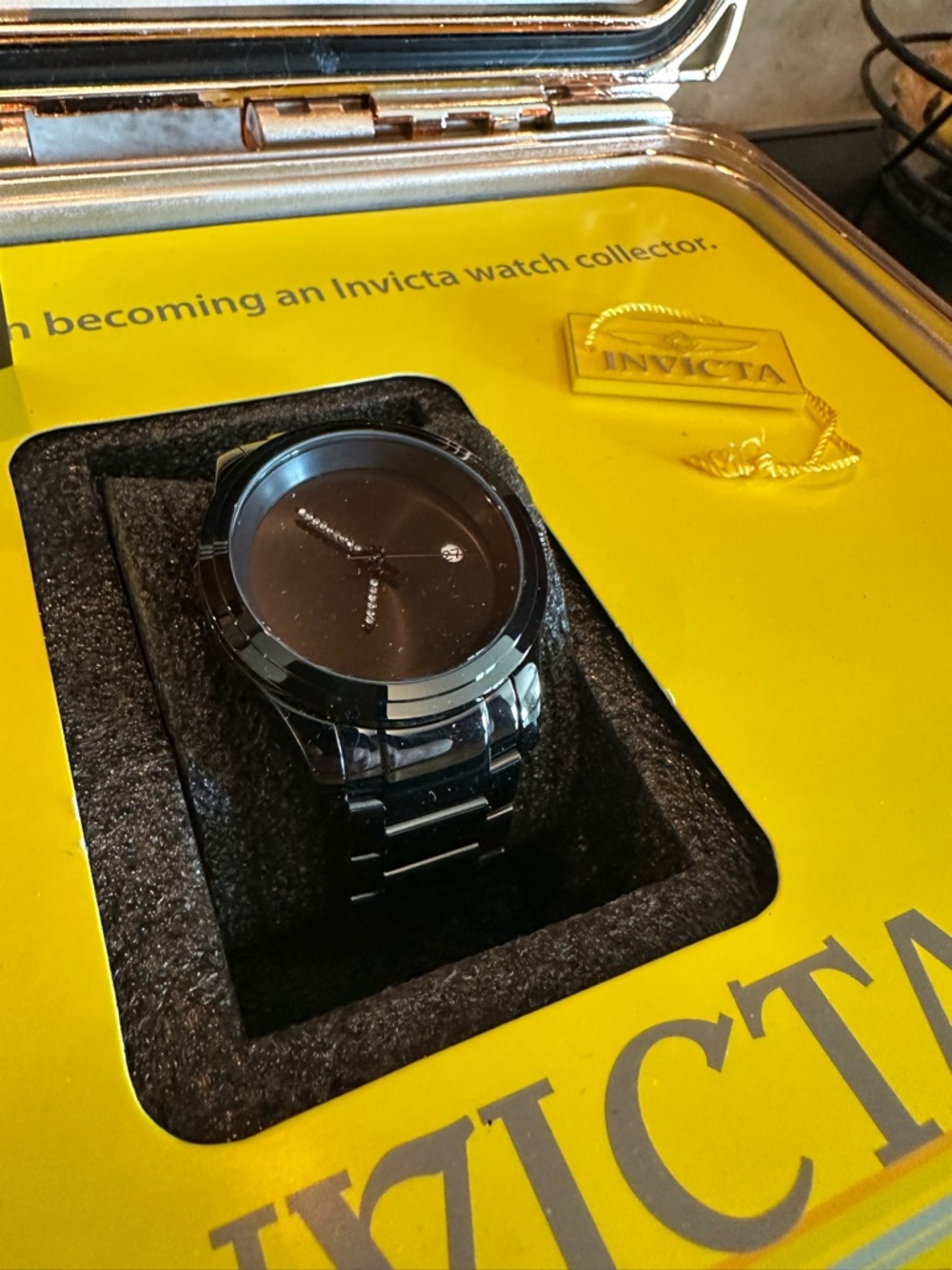 Invicta Pro Diver Model 22221 Watch Automatic Diamond Accent Hands Black Ceramic